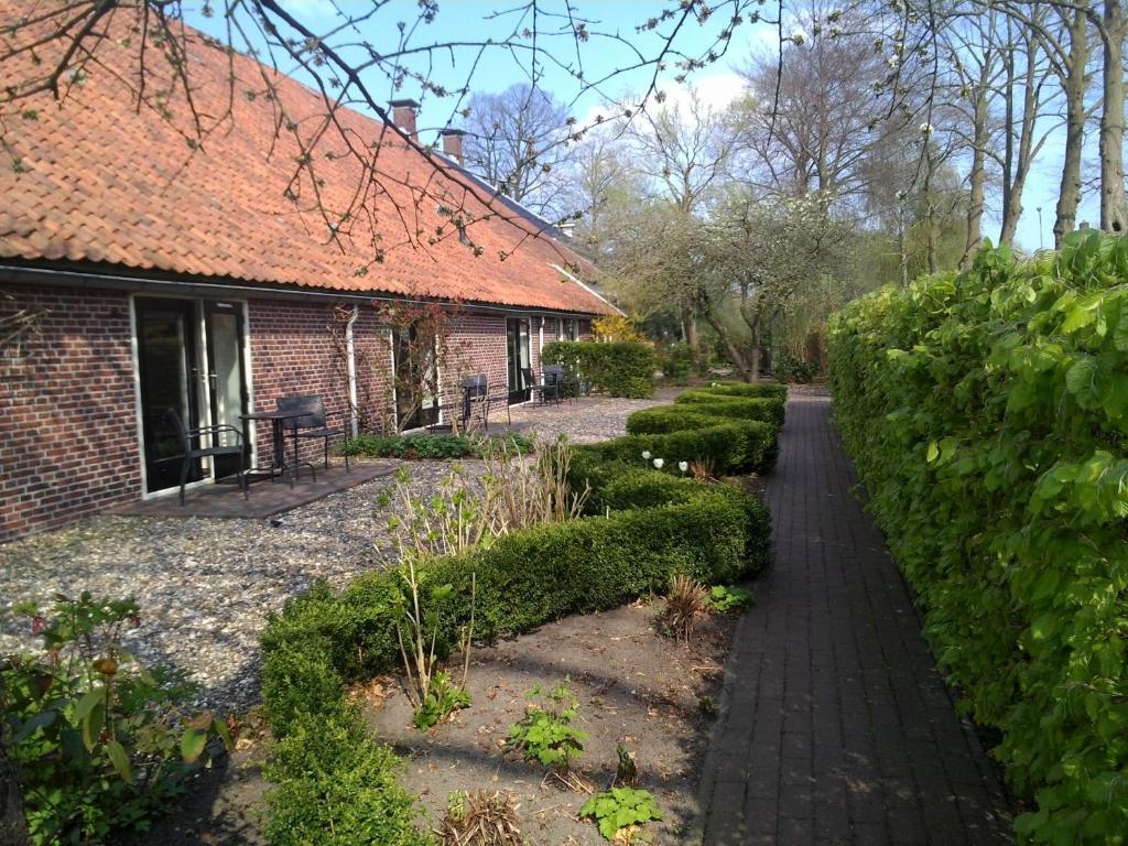 Bed & Breakfast Uiterburen Zuidbroek Bagian luar foto